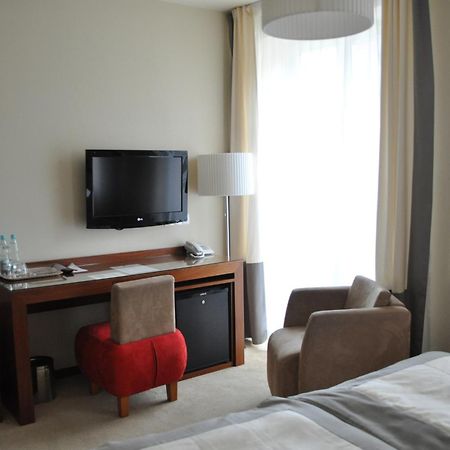 אלבלאג Hotel Atrium מראה חיצוני תמונה