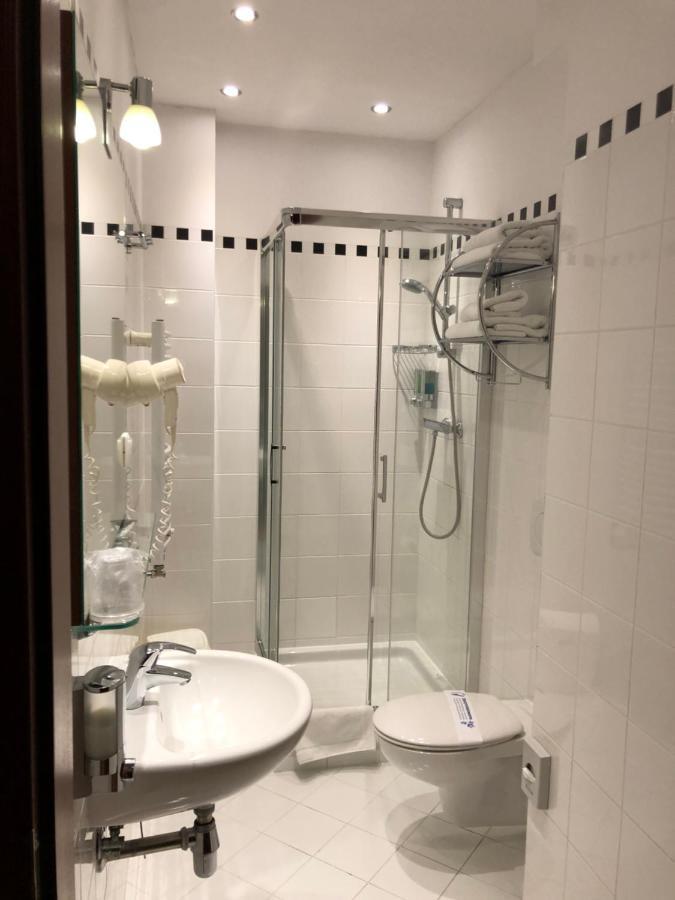 אלבלאג Hotel Atrium מראה חיצוני תמונה