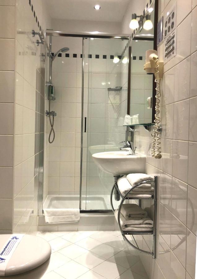 אלבלאג Hotel Atrium מראה חיצוני תמונה