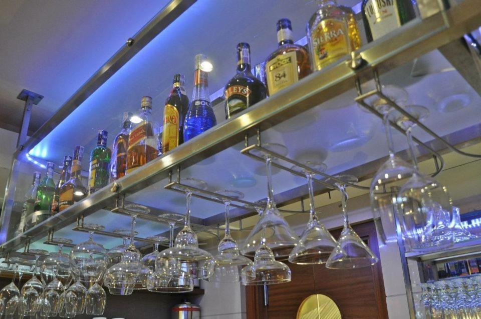 אלבלאג Hotel Atrium מראה חיצוני תמונה