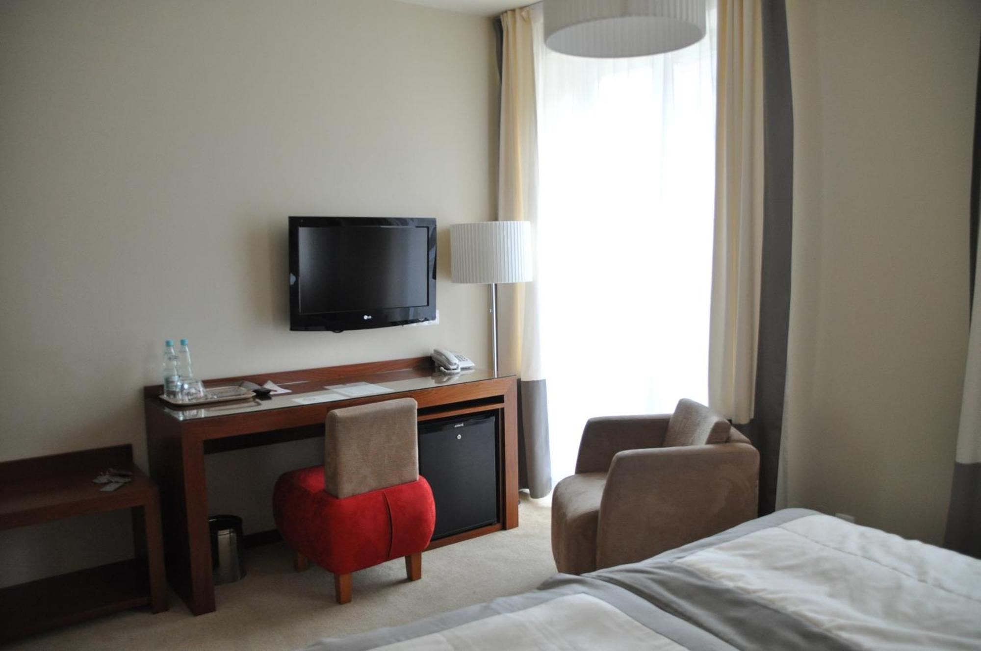 אלבלאג Hotel Atrium מראה חיצוני תמונה