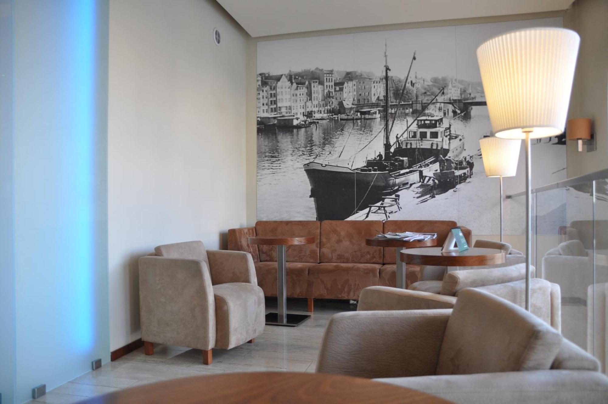 אלבלאג Hotel Atrium מראה חיצוני תמונה