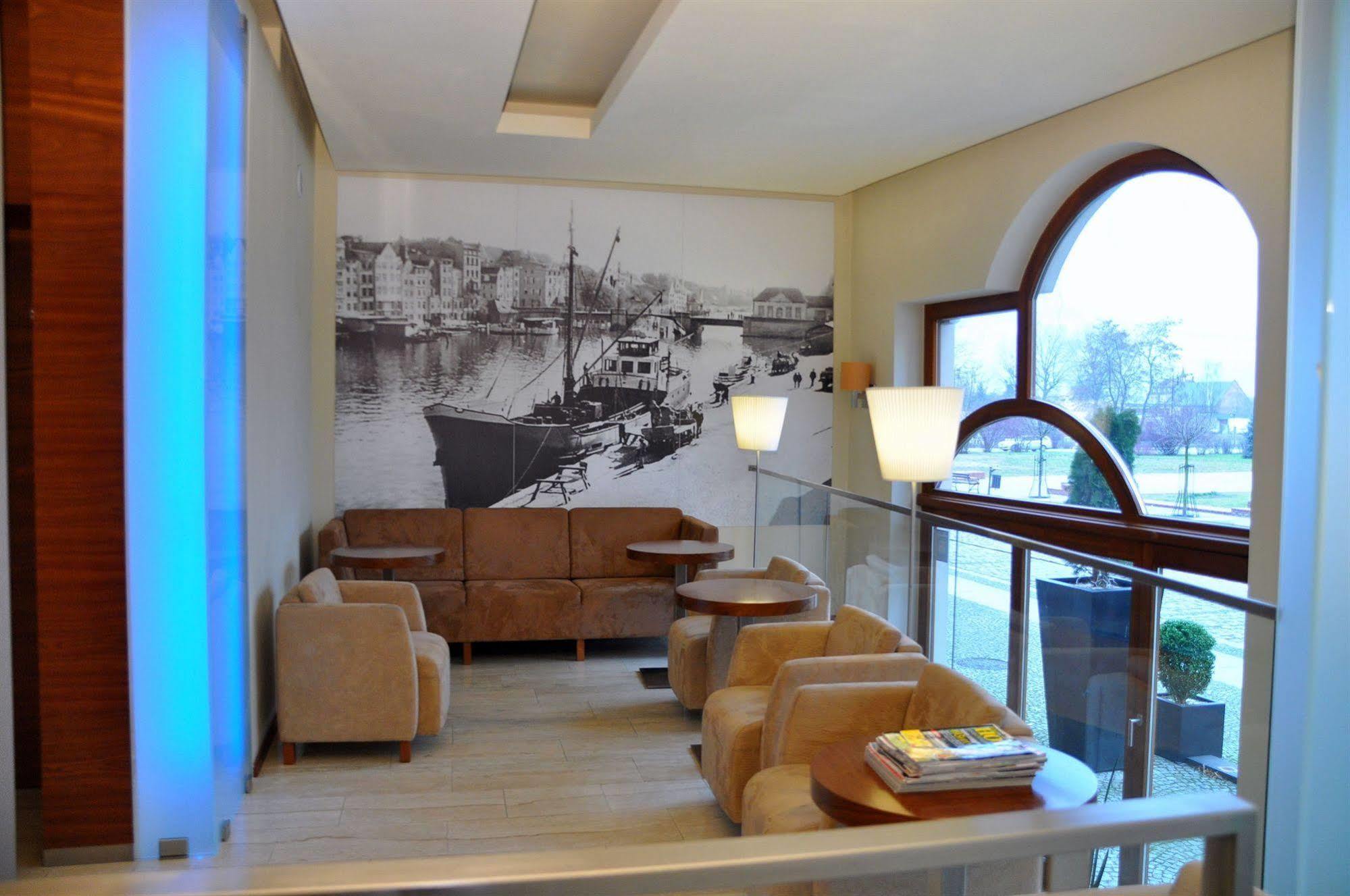 אלבלאג Hotel Atrium מראה חיצוני תמונה