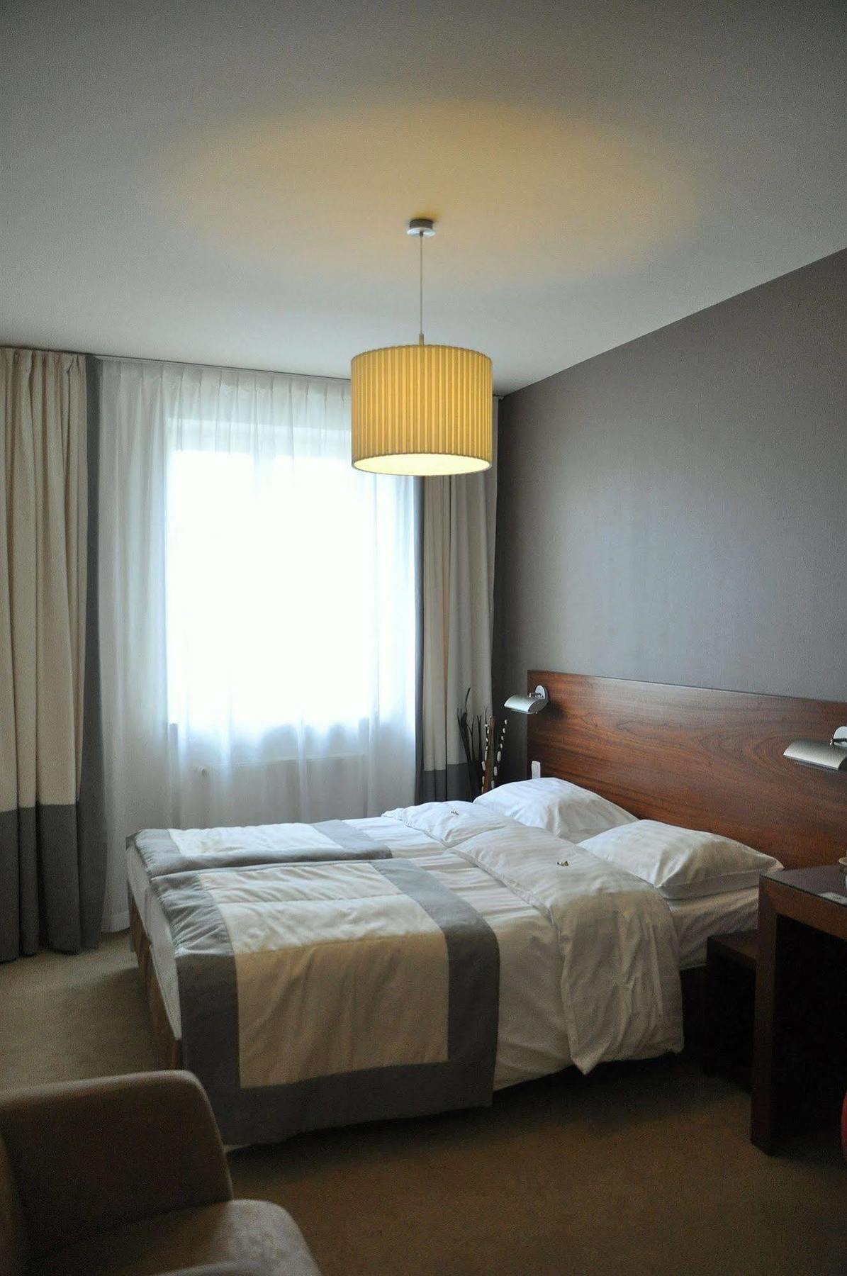 אלבלאג Hotel Atrium מראה חיצוני תמונה